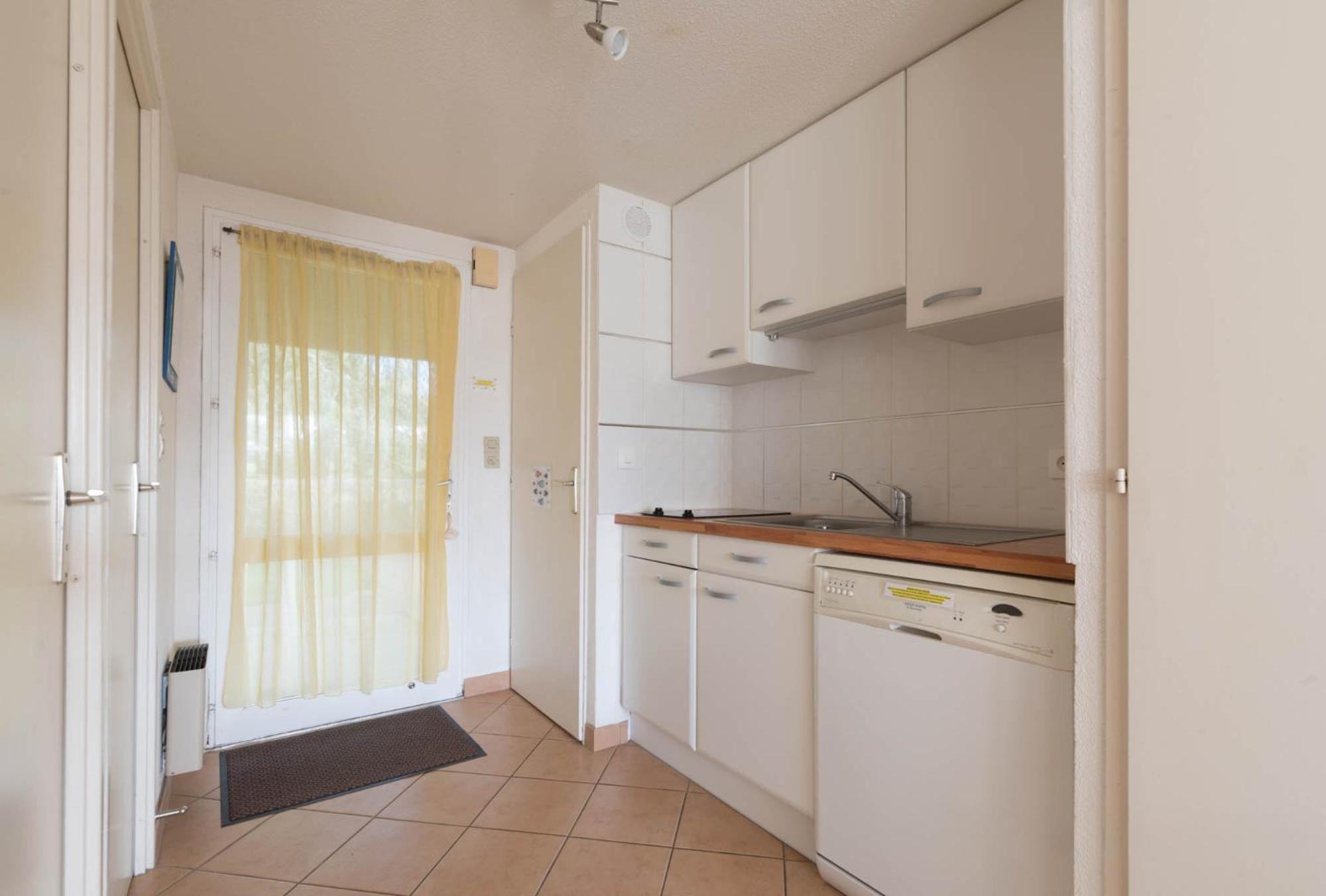 Maison Dans Residence Calme + Piscine A פורניק מראה חיצוני תמונה
