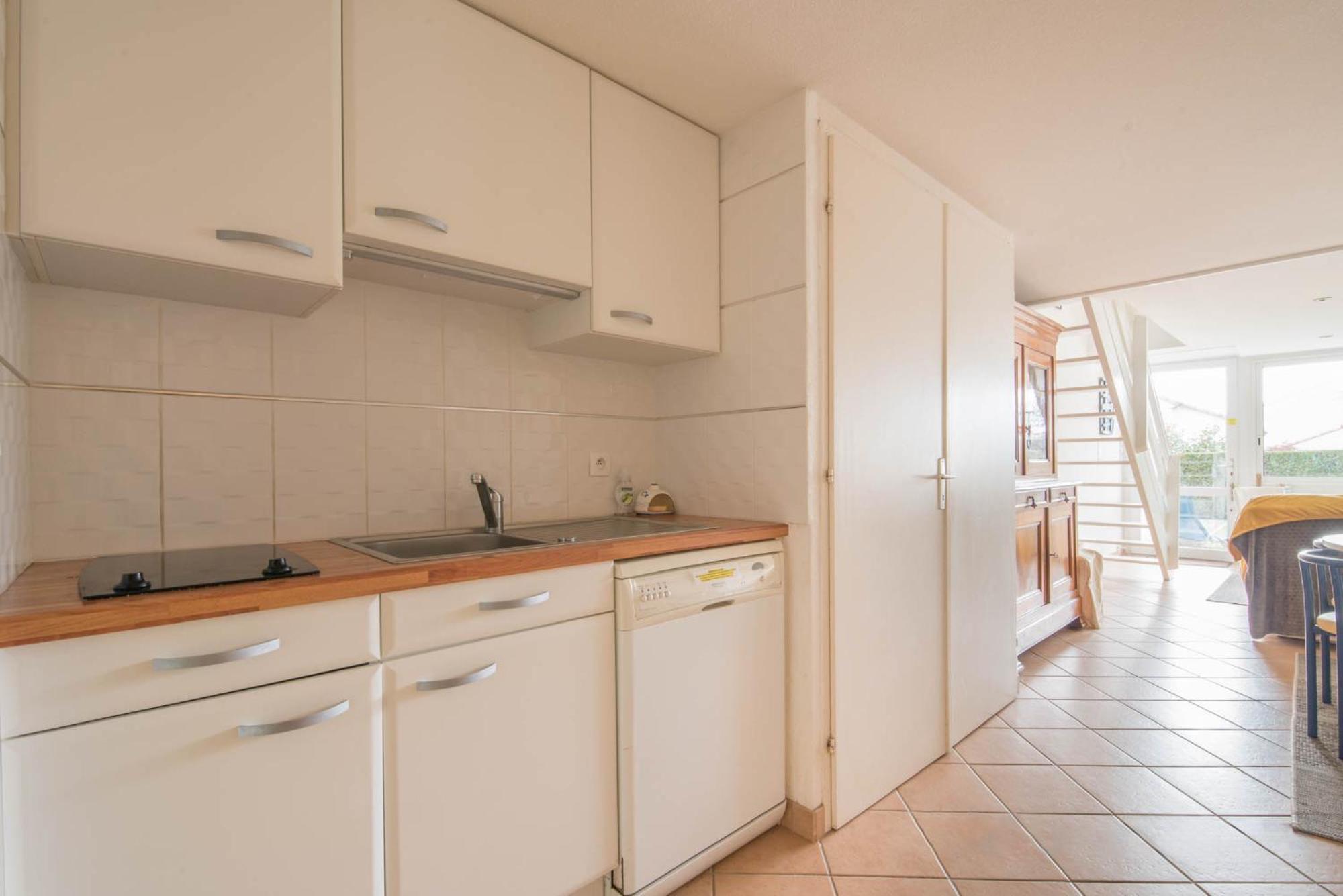 Maison Dans Residence Calme + Piscine A פורניק מראה חיצוני תמונה